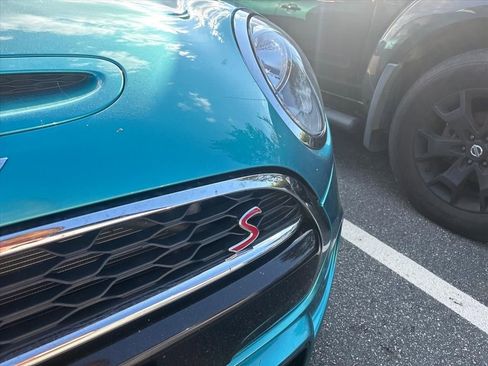 Used 2017 MINI Cooper S image 4