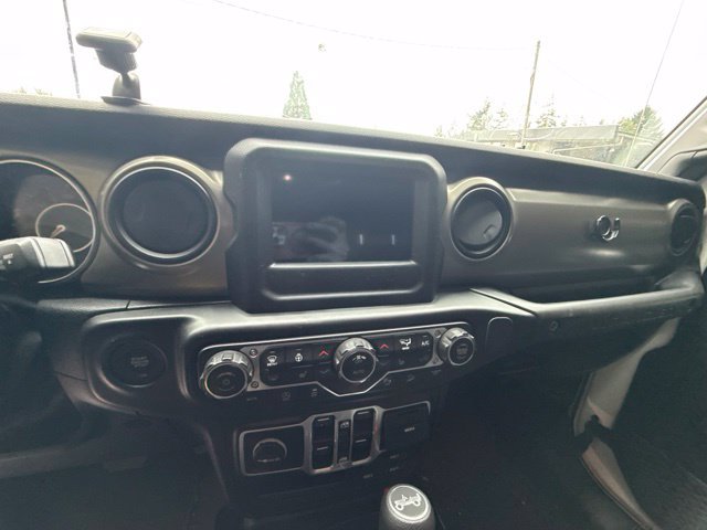 Used 2018 Jeep Wrangler Unlimited Sport S AWD/4WD image 19