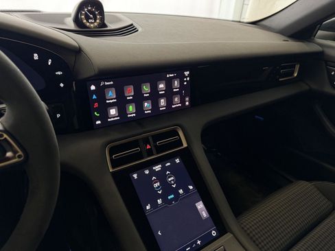 Certified 2025 Porsche Taycan 4S image 15