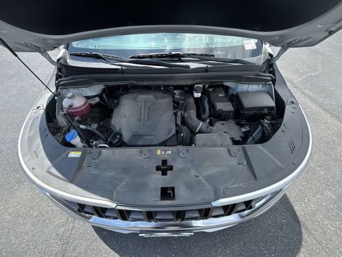 Used 2023 Kia Carnival LX FWD image 25