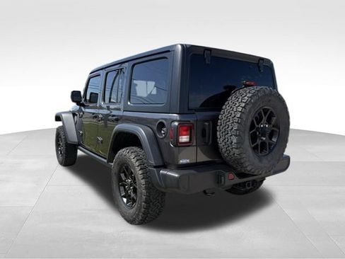 Used 2024 Jeep Wrangler Unlimited Sport AWD/4WD image 2