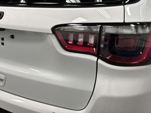 New 2026 Jeep Compass Latitude AWD/4WD image 37