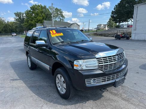 Used 2013 Lincoln Navigator 4WD image 4