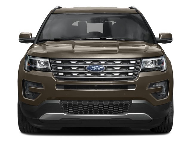 Used 2017 Ford Explorer Limited w/ Equipment Group 301A AWD/4WD image 4