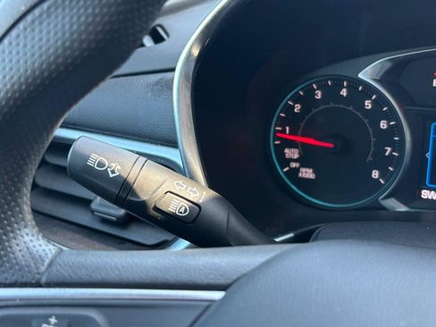 Used 2020 Chevrolet Equinox LT image 26