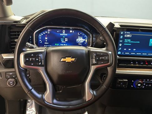 Used 2026 Chevrolet Silverado 1500 LT AWD/4WD image 12