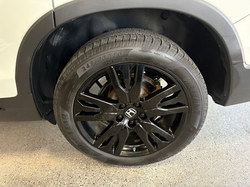 Used 2021 Honda Pilot Black Edition image 26