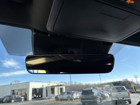 Used 2025 Toyota Tacoma 2WD Double Cab image 27