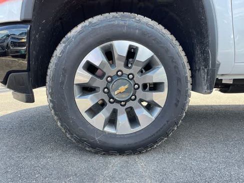 New 2026 Chevrolet Silverado 2500 Custom w/ Custom Convenience Package AWD/4WD image 6