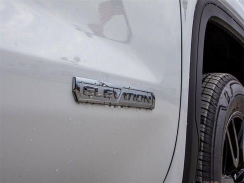 New 2026 GMC Sierra 1500 Elevation image 10