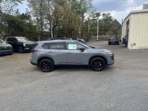 New 2026 Nissan Rogue SV AWD/4WD image 4