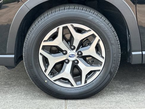 Used 2022 Subaru Forester Premium AWD/4WD image 23