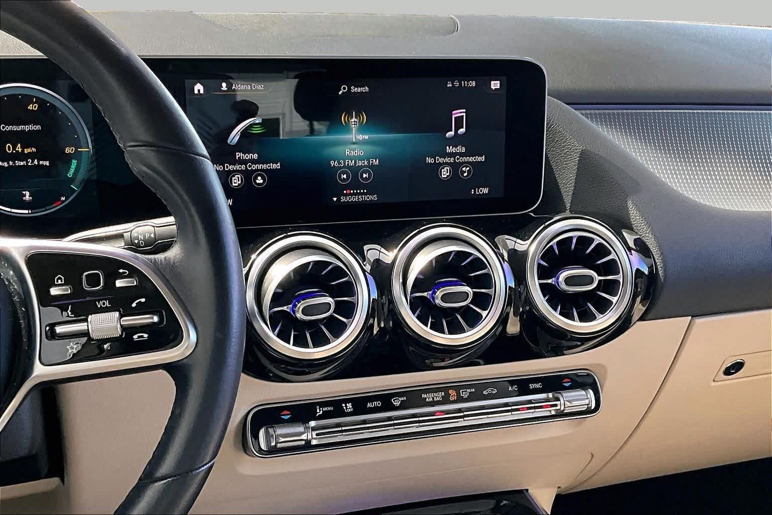 Used 2021 Mercedes-Benz GLA 250 4MATIC image 7