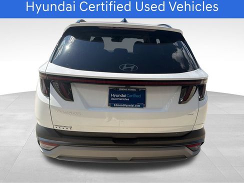 Certified 2025 Hyundai Tucson Limited AWD/4WD image 4
