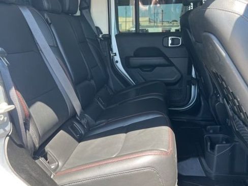Used 2023 Jeep Gladiator Rubicon w/ LED Lighting Group AWD/4WD image 14