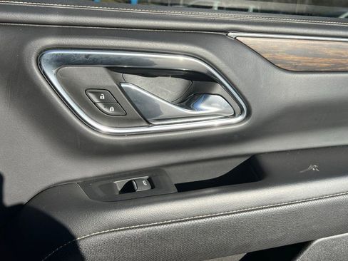 Certified 2023 Chevrolet Suburban Premier image 17