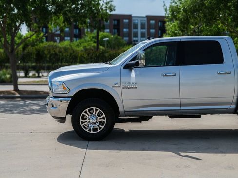 Used 2017 RAM 2500 Laramie image 11