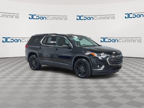 Used 2021 Chevrolet Traverse LT AWD/4WD image 2