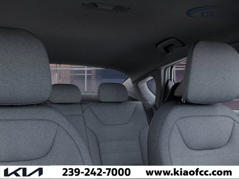 New 2025 Kia K4 EX image 27