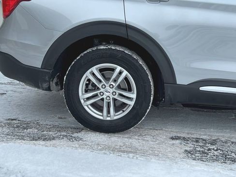 Used 2023 Ford Explorer XLT w/ Equipment Group 202A image 22