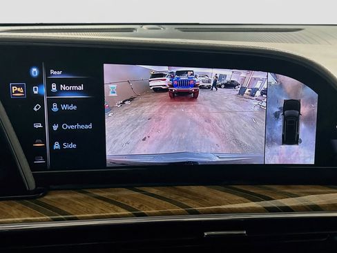 Used 2021 Cadillac Escalade Sport Platinum AWD/4WD image 10