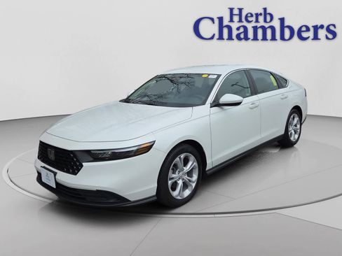 Used 2024 Honda Accord LX image 11