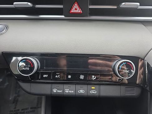 New 2026 Hyundai Elantra Blue image 32