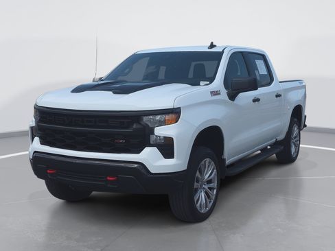 Used 2025 Chevrolet Silverado 1500 Custom Trail Boss AWD/4WD image 7