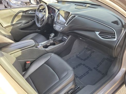 Used 2024 Chevrolet Malibu LT image 18