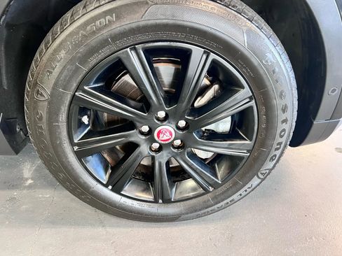 Used 2018 Jaguar E-PACE S image 35