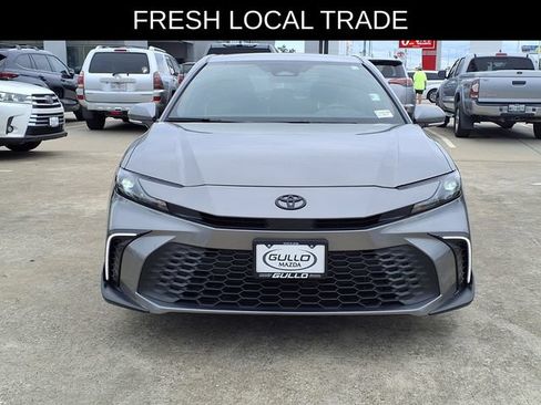 Used 2026 Toyota Camry SE w/ Convenience Package FWD image 3
