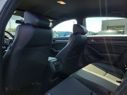 Used 2022 Honda Accord Sport image 14