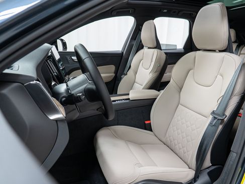 New 2026 Volvo XC60 B5 Plus w/ Protection Package Premier image 13