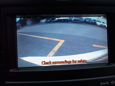 Used 2014 Toyota Prius V Three FWD image 18
