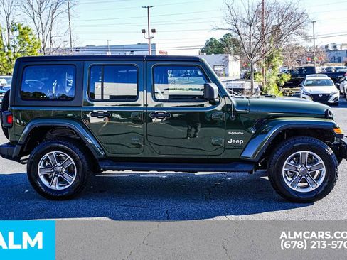Used 2022 Jeep Wrangler Unlimited Sahara w/ Dual Top Group image 9