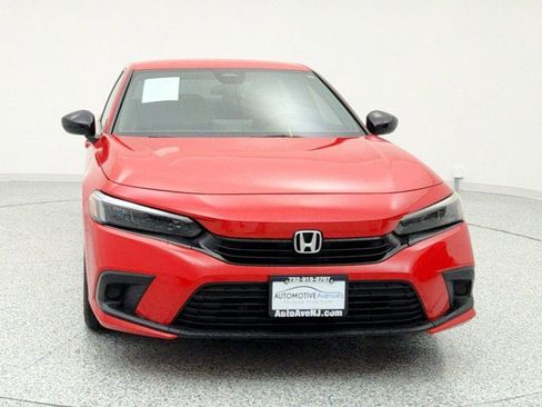 Used 2023 Honda Civic Sport image 2
