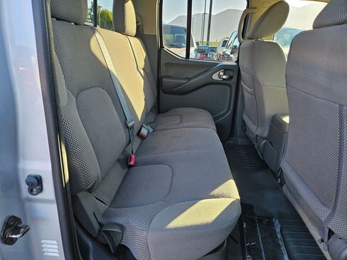 Used 2015 Nissan Frontier SV AWD/4WD image 54