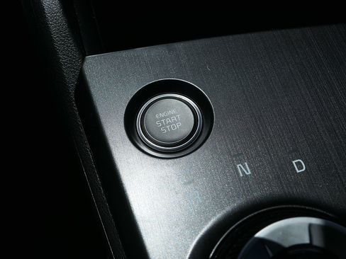 New 2026 Kia Sportage LX FWD image 17
