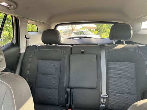 Used 2024 GMC Terrain SLE image 33