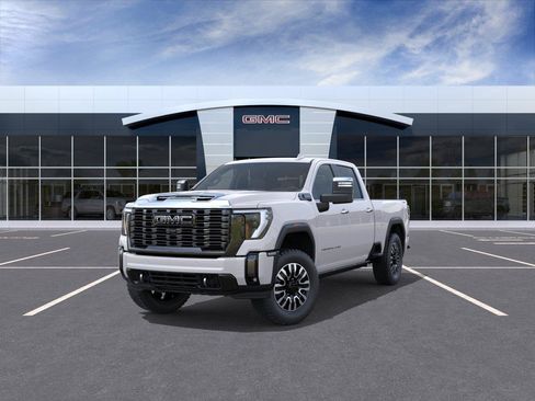 Used 2024 GMC Sierra 2500 Denali Ultimate w/ Max Trailering Package AWD/4WD image 8