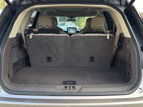 Used 2020 Lincoln Aviator Reserve w/ Equipment Group 201A RWD image 28
