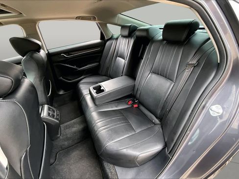 Used 2022 Honda Accord Touring image 21