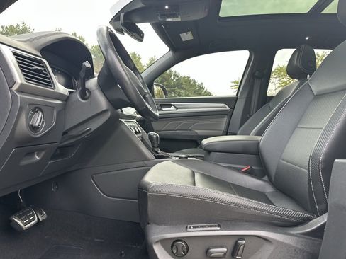 Used 2023 Volkswagen Atlas Cross Sport SEL R-Line image 16
