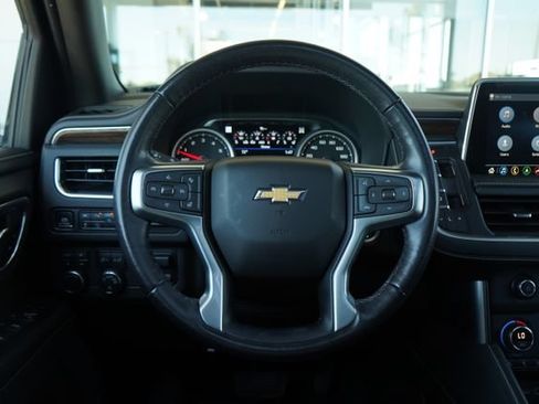 Used 2021 Chevrolet Tahoe Premier w/ Premium Package AWD/4WD image 17