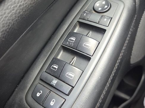 Used 2013 Jeep Grand Cherokee Laredo image 21