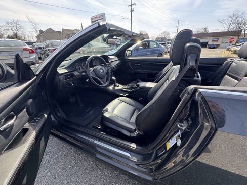 Used 2010 BMW 328i Convertible RWD image 32