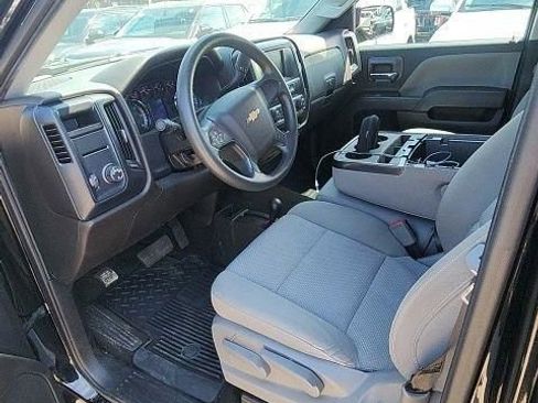 Used 2018 Chevrolet Silverado 1500 Custom w/ Custom Value Package AWD/4WD image 3