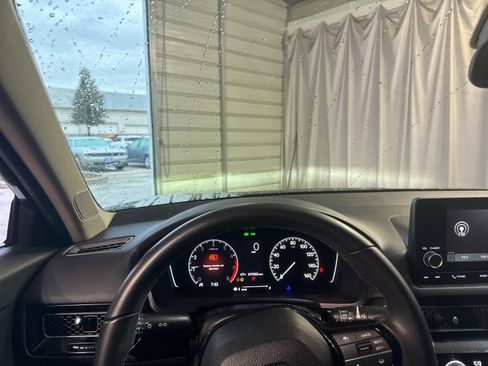 Used 2022 Honda Civic EX image 21