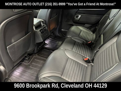 Used 2022 Land Rover Discovery HSE R-Dynamic AWD/4WD image 38