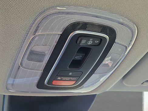 Used 2023 Hyundai Elantra Limited image 26